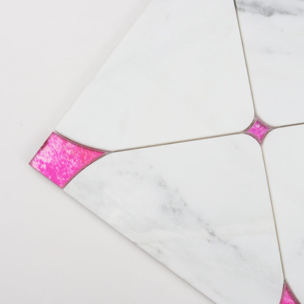 White-marble-mosaic-tile-corner-detail White Square Marble Waterjet Mosaic Tile with Pink Glass
